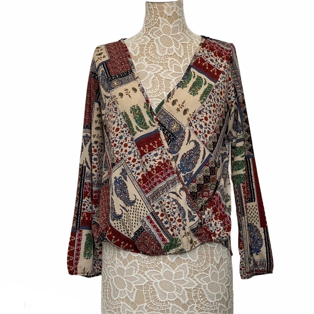 Vintage Havana long sleeve top with crochet back